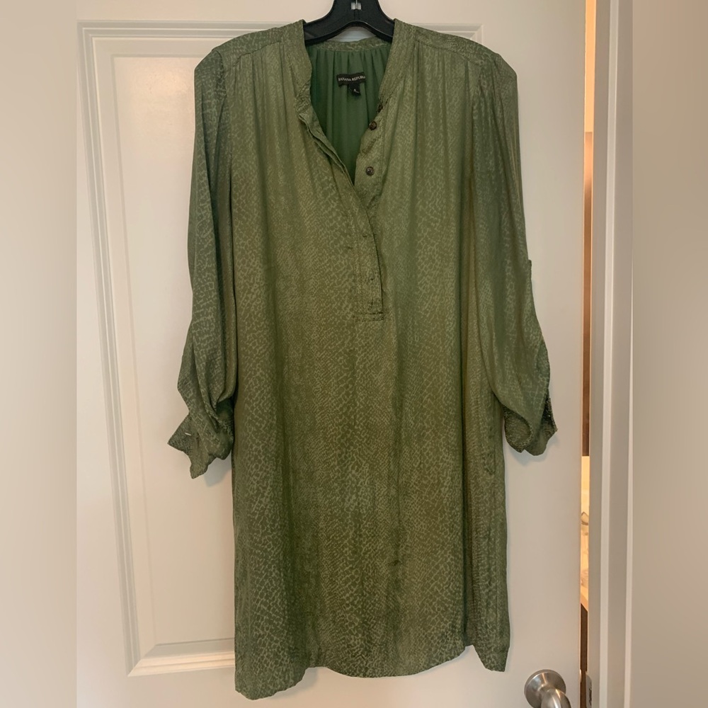 Banana Republic green snakeskin print dress size 6